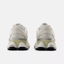 Zapatillas New Balance 9060WHT - Sea Salt con Moonbeam y Turtledove