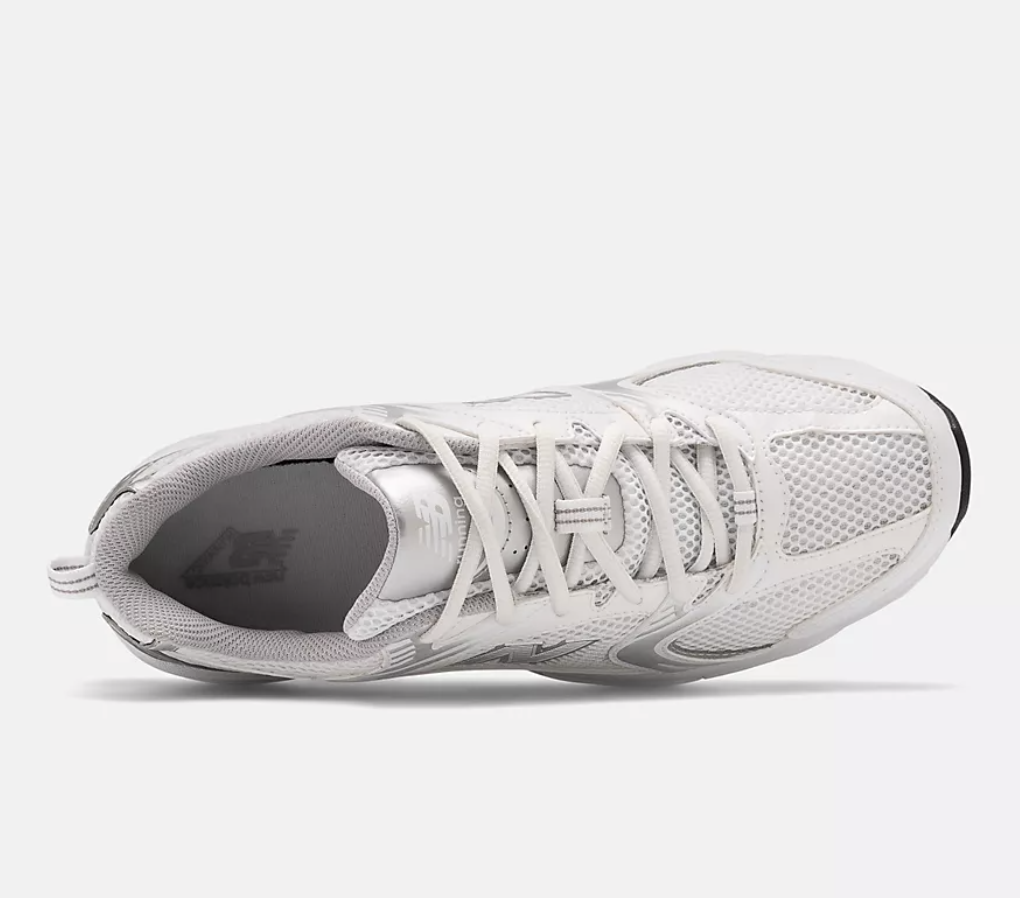Zapatillas New Balance 530EMA - NB White con Silver Metallic