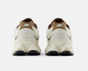 Zapatillas New Balance 9060 - Breakfeast Tea