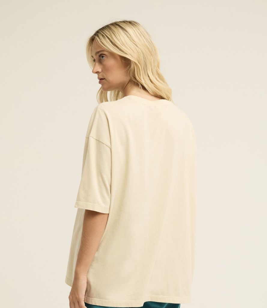 Camiseta Extragrande Billabong Since 73 True - Oatmeal
