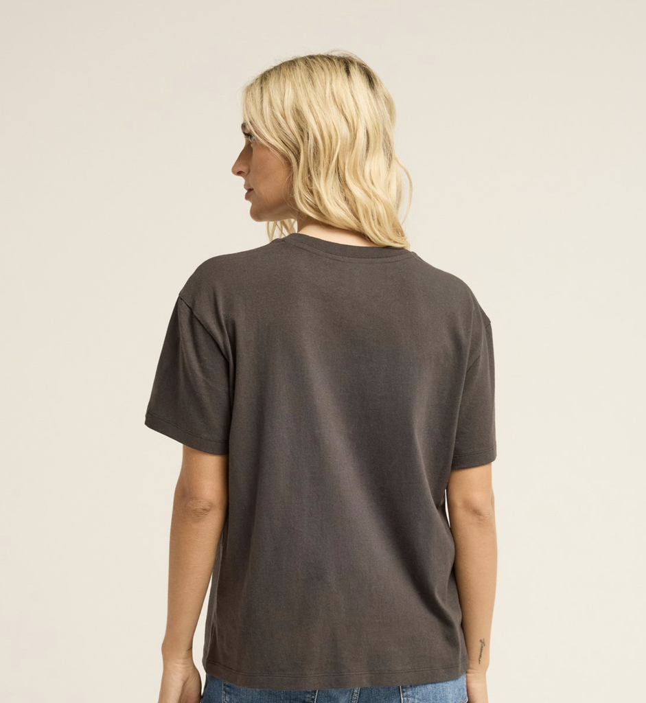 Camiseta Billabong Adiv Wonderer Tom - Black Sands