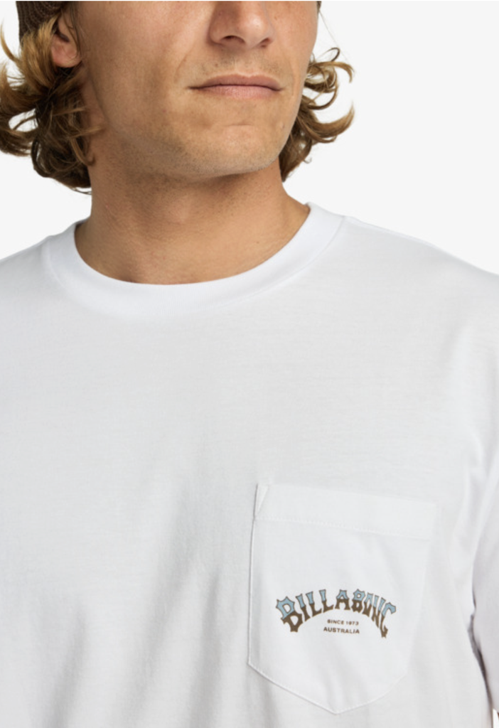 Camiseta Billabong Stacked Arch - White