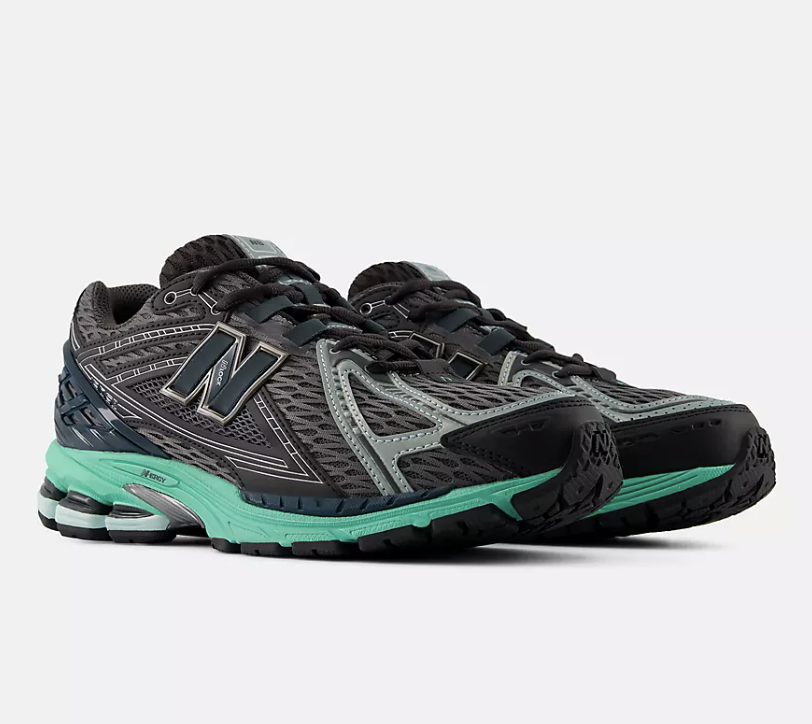 Zapatillas New Balance 19068O6 - Black Metallic con Deep End