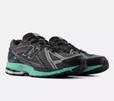 Zapatillas New Balance 19068O6 - Black Metallic con Deep End