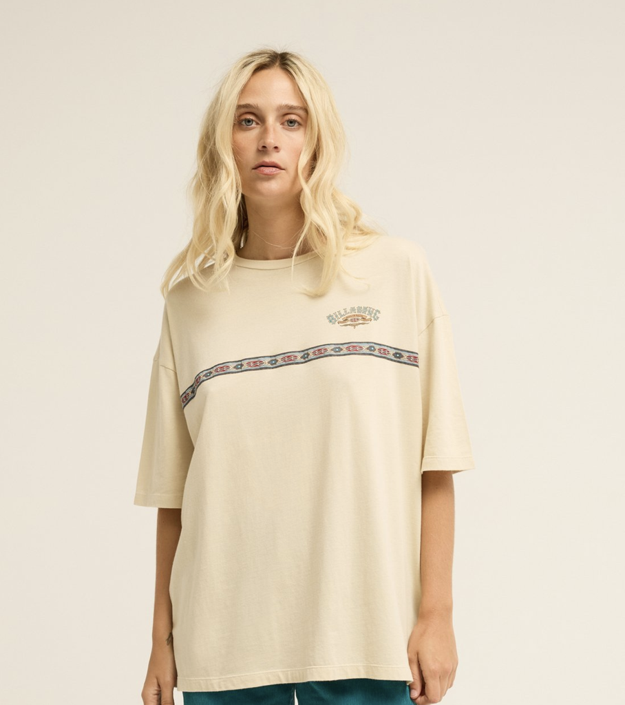 Camiseta Extragrande Billabong Since 73 True - Oatmeal