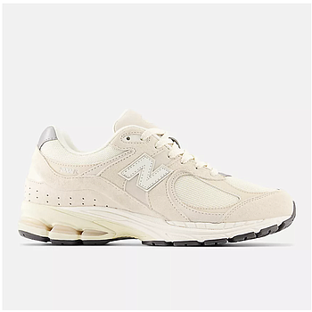 Zapatillas New Balance 2002RCC - Calm Taupe Con Angora y Silver Metalic